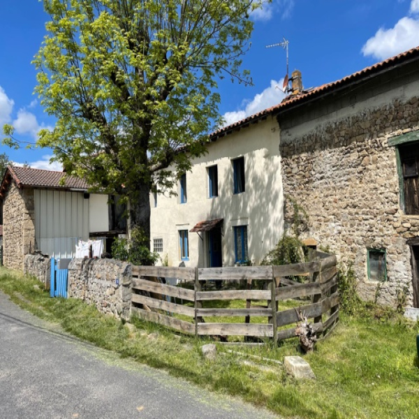 Offres de vente Maison Saint-Pierre-du-Champ 43810